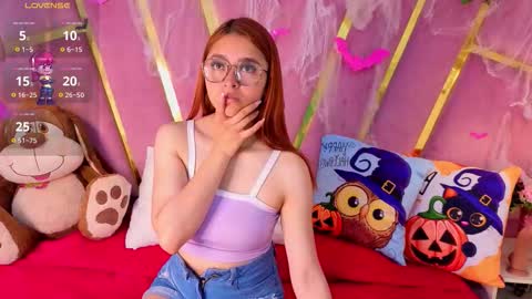 Snapshot of milleyjones_ chatting on 21, 10, 2025 milleyjones_ online show from 21, 10, 2025