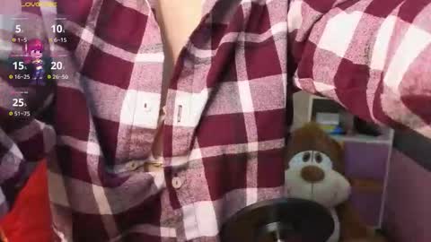 Snapshot of milleyjones_ chatting on 25, 11, 2025 milleyjones_ online show from 25, 11, 2025