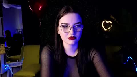 Snapshot of milliedoll chatting on 22, 2, 2025 Millie online show from 22, 2, 2025