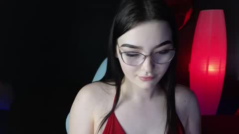 Snapshot of milliedoll chatting on 24, 2, 2025 Millie online show from 24, 2, 2025