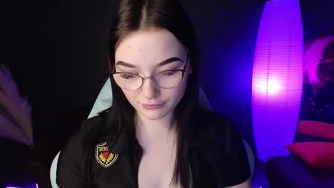 Snapshot of milliedoll chatting on 7, 3, 2025 Millie online show from 7, 3, 2025