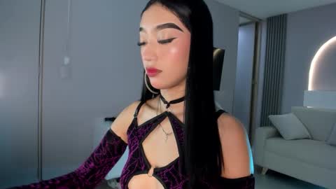 Snapshot of millieskinny_ chatting on 21, 10, 2025 Ana Maria online show from 21, 10, 2025