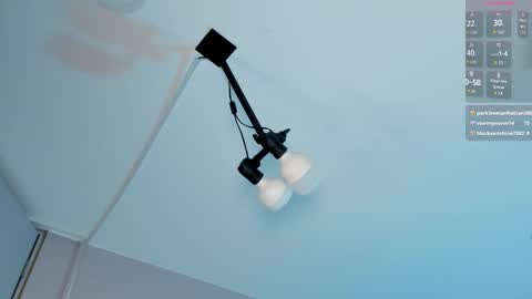 Snapshot of millieskinny_ chatting on 29, 11, 2025 Ana Maria online show from 29, 11, 2025