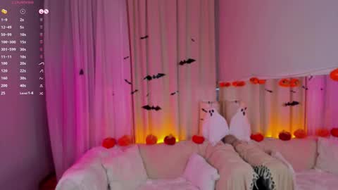 Snapshot of milliminimouse chatting on 22, 10, 2025 milliminimouse online show from 22, 10, 2025