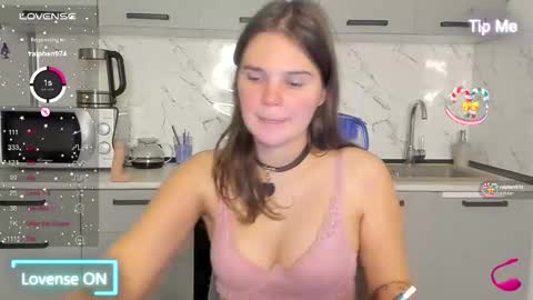 Snapshot of milly_brown_ chatting on 19, 9, 2025 Welcome My name is Tina online show from 19, 9, 2025