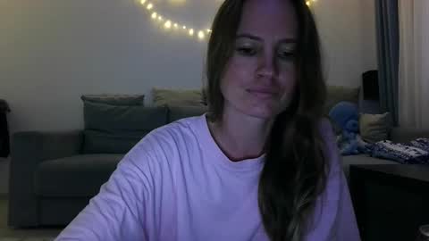 milly_browski online show from 13, 9, 2025