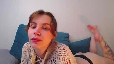 Snapshot of milly_ross23 chatting on 18, 10, 2025 Milly online show from 18, 10, 2025