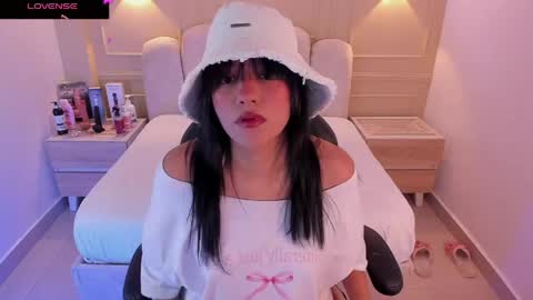 millyevans1 online show from 13, 5, 2026