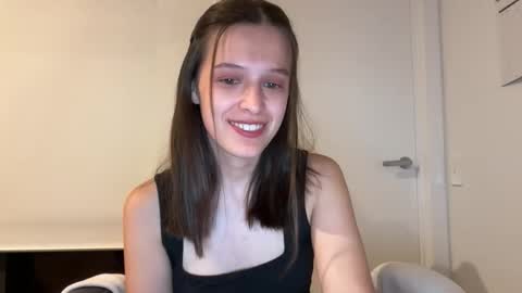 Snapshot of millypetite chatting on 7, 10, 2025 Milly online show from 7, 10, 2025