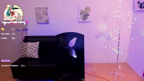 Snapshot of millysandler chatting on 6, 1, 2025 Milly online show from 6, 1, 2025