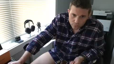 Snapshot of milo_uncensored chatting on 21, 10, 2025 milo_uncensored online show from 21, 10, 2025