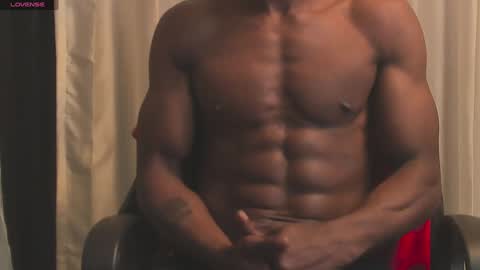 Snapshot of miltonn_jakee chatting on 8, 2, 2025 Miltonn online show from 8, 2, 2025
