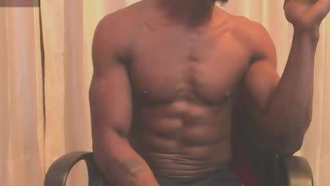 Snapshot of miltonn_jakee chatting on 28, 2, 2025 Miltonn online show from 28, 2, 2025