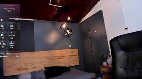 Snapshot of milu_collins chatting on 16, 1, 2025 Milu  online show from 16, 1, 2025