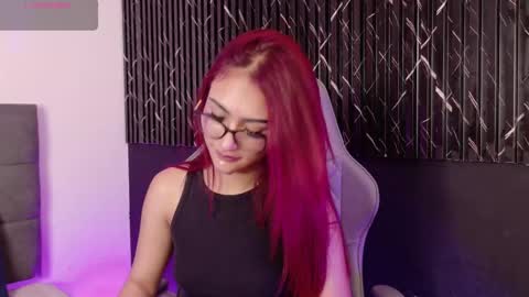 Snapshot of miluv19 chatting on 25, 9, 2025 miluv19 online show from 25, 9, 2025