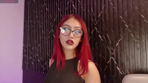 Snapshot of miluv19 chatting on 5, 10, 2025 miluv19 online show from 5, 10, 2025