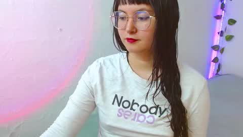 mily_baker online show from 17, 2, 2025