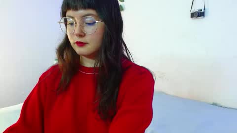 mily_baker online show from 19, 2, 2025