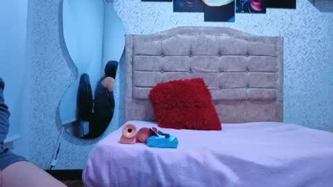mily online show from 4, 7, 2026