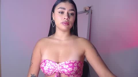 Mily Ortiz online show from 1, 10, 2025