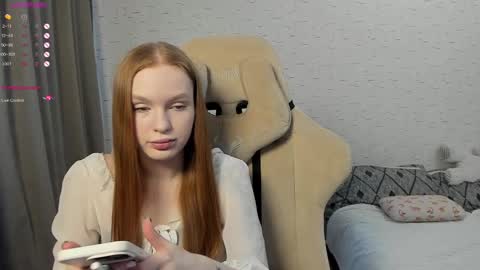 Snapshot of milymi_ chatting on 13, 2, 2025 Milena and Jasper online show from 13, 2, 2025