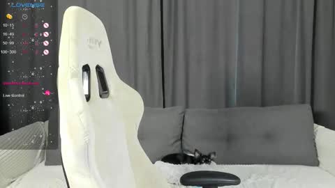 Milena and Jasper online show from 20, 12, 2025