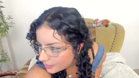 Snapshot of mimi_sa chatting on 20, 10, 2025 Mimii online show from 20, 10, 2025