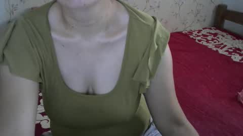Snapshot of minaforu chatting on 25, 10, 2025 Mnaforu online show from 25, 10, 2025