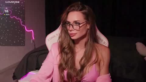 Emily online show from 16, 7, 2026