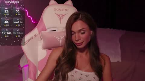 Emily online show from 27, 7, 2026