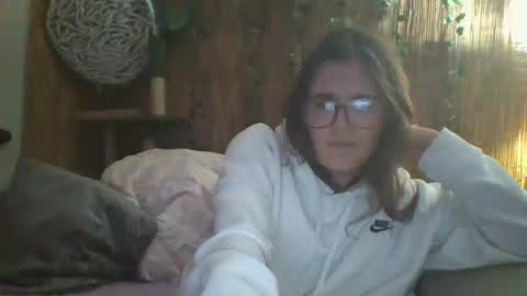 Mindy online show from 16, 10, 2025