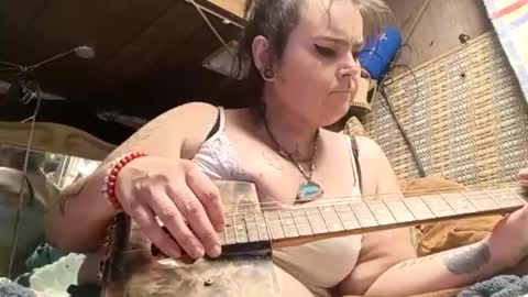 Snapshot of mindyourvib3z chatting on 15, 9, 2025 mindyourvib3z online show from 15, 9, 2025