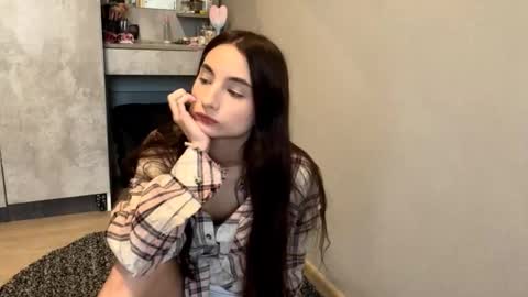 Emilia online show from 7, 10, 2025