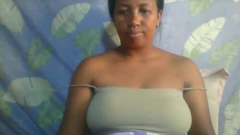Snapshot of minie4tina chatting on 6, 2, 2025 Minie4Tina online show from 6, 2, 2025