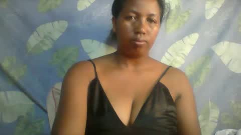 Snapshot of minie4tina chatting on 10, 2, 2025 Minie4Tina online show from 10, 2, 2025