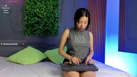 minji_chido online show from 4, 5, 2026