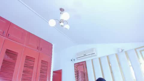 Snapshot of minnie_hott chatting on 4, 1, 2025 minnie_hott online show from 4, 1, 2025