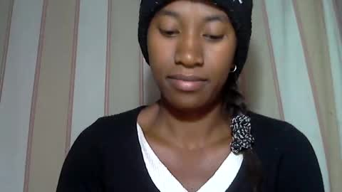 Snapshot of minouch211907 chatting on 15, 1, 2025 minouch211907 online show from 15, 1, 2025
