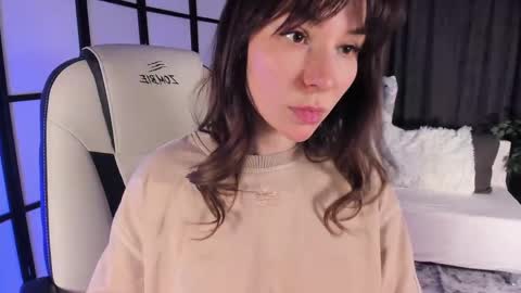 Snapshot of mintrose chatting on 2, 3, 2025 Rosie online show from 2, 3, 2025