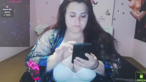 mira_cle_ online show from 6, 7, 2026