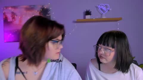 Snapshot of mira_cool_ chatting on 13, 12, 2025 Darling Mira online show from 13, 12, 2025