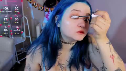 Snapshot of mira_fyre chatting on 19, 10, 2025 MIra online show from 19, 10, 2025