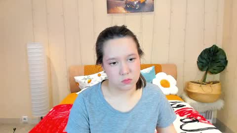 Snapshot of mira_karter chatting on 12, 4, 2026 Mira online show from 12, 4, 2026