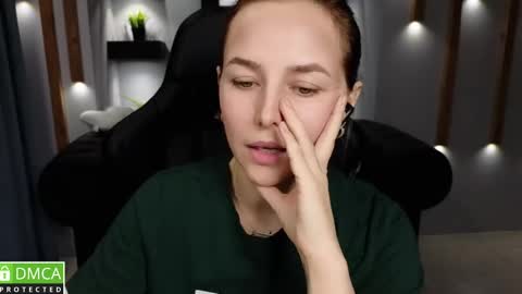 Snapshot of mira_mermayd chatting on 22, 12, 2024 Mira online show from 22, 12, 2024