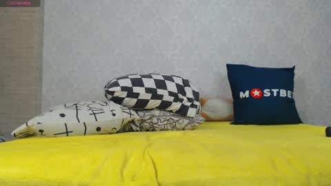 mira_one_ online show from 27, 12, 2024