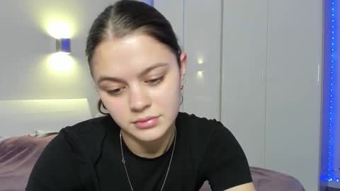 Snapshot of miraa_m chatting on 16, 11, 2025 Mira online show from 16, 11, 2025