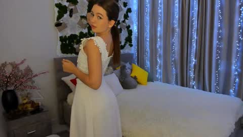 Snapshot of miraclecurly chatting on 11, 1, 2025 Emma online show from 11, 1, 2025