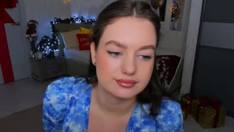 Snapshot of miraclecurly chatting on 22, 1, 2025 Emma online show from 22, 1, 2025