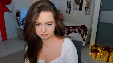 Snapshot of miraclecurly chatting on 25, 1, 2025 Emma online show from 25, 1, 2025