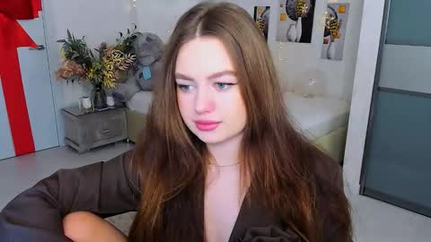 Snapshot of miraclecurly chatting on 16, 2, 2025 Emma online show from 16, 2, 2025